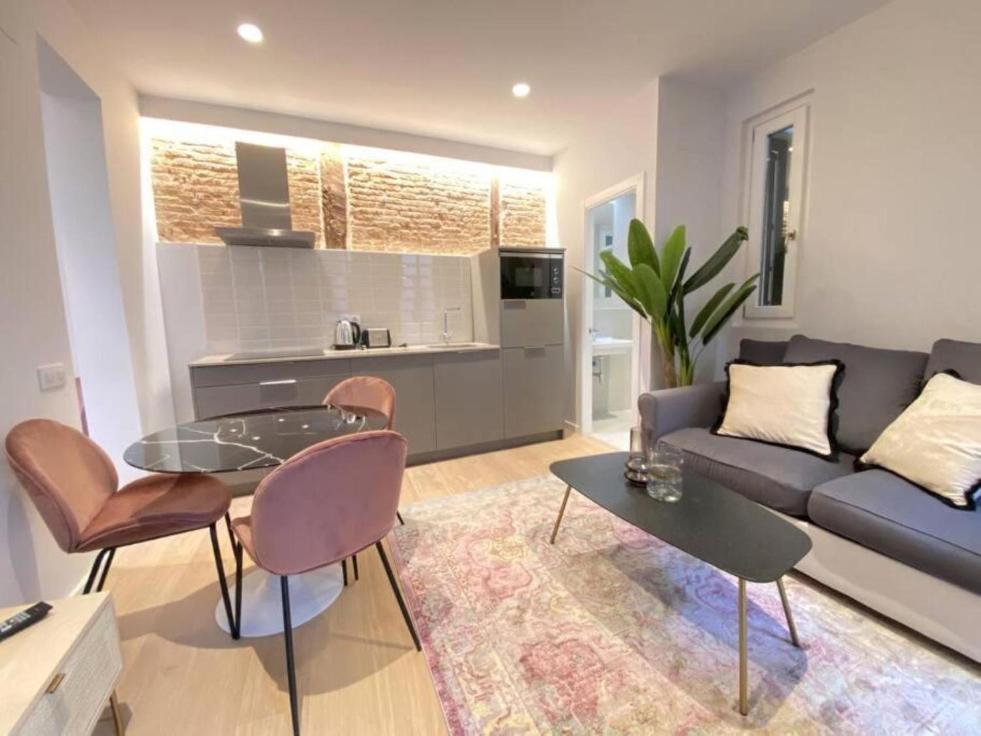 Apartament Tu Refugio Urbano En El Vibrante Barrio De La Latiina *